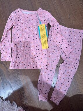 Post peanut hearts pj set 3T